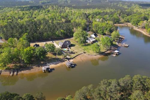 Lake Wateree Family Retreat