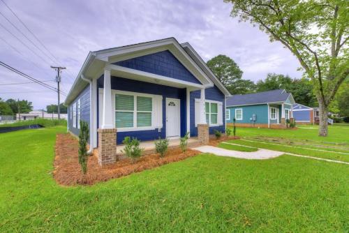 Cayce Sister Houses-Sleeps 14