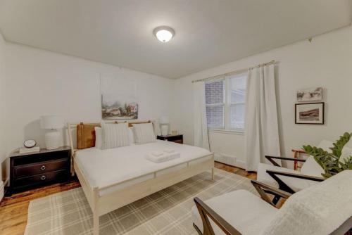 Trendy 3BR Bungalow in Columbia, USA