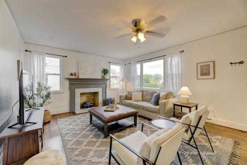 Trendy 3BR Bungalow in Columbia, USA