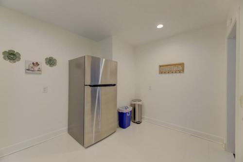 Homey 3BD Columbian Getaway in Columbia, USA