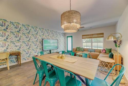 บริการและสิ่งอำนวยความสะดวก, A Sunny Stylish 4BR 3BA in เวสต์ โคลัมเบีย (SC)