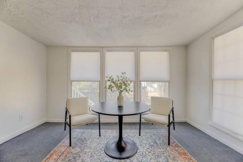 Quaint 1 BR Apt Min from USC in Columbia, USA