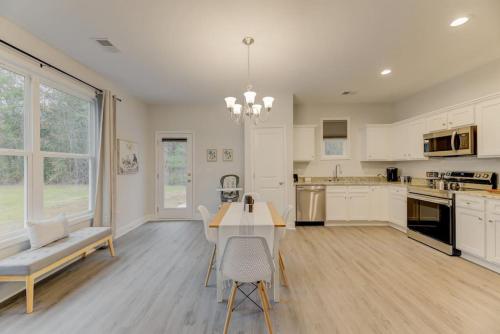 Bywood Drive Beauty 3BR in Columbia, USA