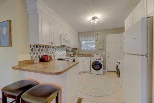 Comfy and Convenient Condo in Columbia, USA