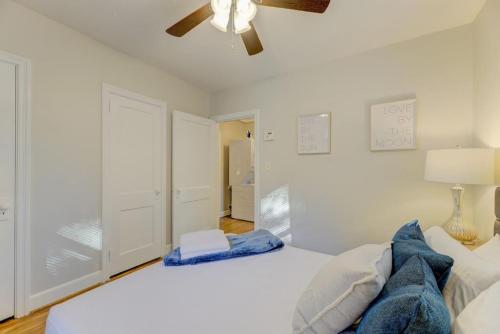 The Blue Belle - Pet Friendly in Columbia, USA