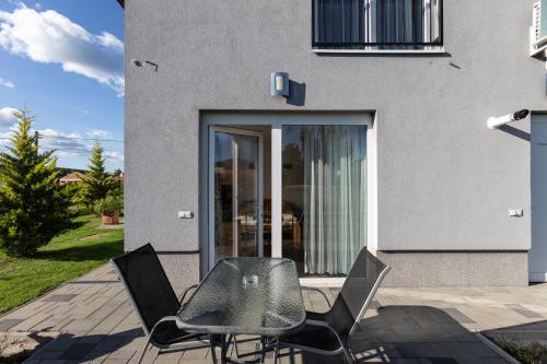 Balcony/terrace, Szabolcs Apartments in Demjen