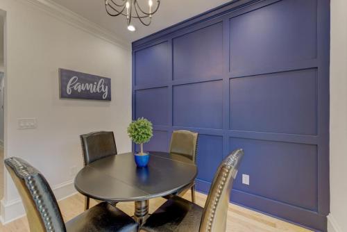 NEW Modern Townhome - Right - Families Welcome in Columbia, USA