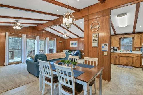 Iekārtas, Lake Stay on Bedford Way in Batesburg-Leesville (SC)