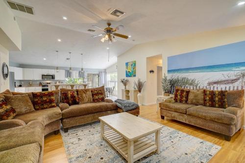 Game Room and Deck Spacious Home in St James City in Saint James City