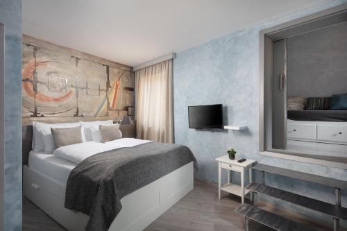 Standard Triple Room room in Mirakul Residence in a cute historic town