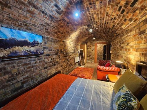 The Armoury: Stylish WW1 Bunker in 北女王渡