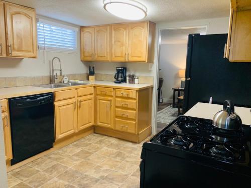 Inviting Bungalow Next to UNC - Free Cruiser Bikes Inviting Bungalow Next to UNC - Free Cruiser Bikes