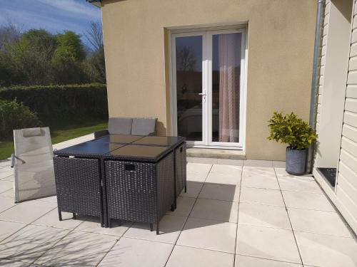 Chambre entre mer et campagne in Urville-Nacqueville