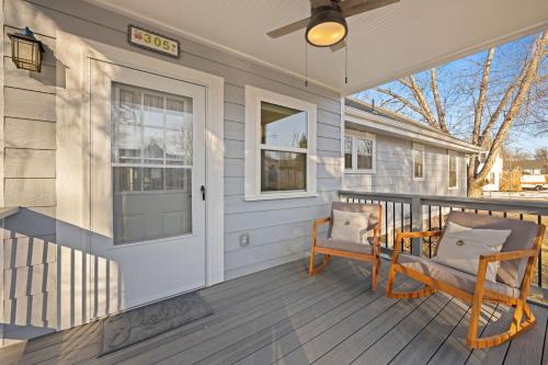 Cozy Bungalow in Downtown Loveland with free bikes! - image 10