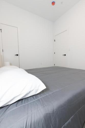 Fully Furnished 2BR Gem mins to NYC in Bayonne, USA