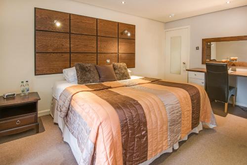 Double or twin room, deluxe