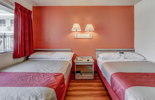 Motel 6-Medford, OR