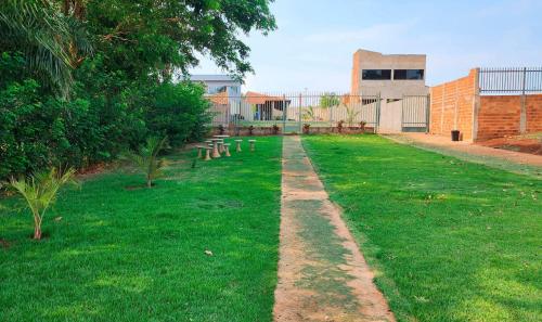 Otimo rancho com churrasqueira - Miguelopolis SP