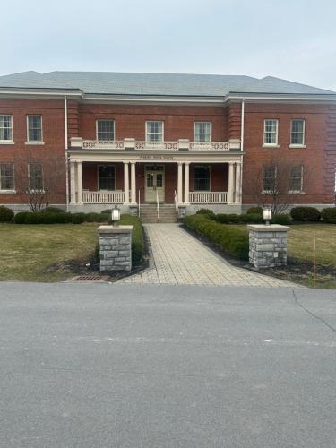 Harbor House Inn 5