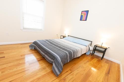 Vibrant and Modern 3-Bed Apt mins to NYC in Jersey City, USA