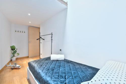 FLORENCE GIANNOTTI HOME