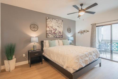 Premium Patio Lounge Remodeled 1-King 1BR Suite – khách sạn tại Bắc Scottsdale