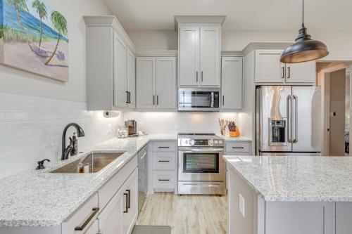 Northlake Vacation Rental with Pool and Hot Tub Access in Northlake, USA