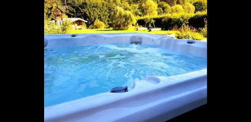 Ferienhaus in Wiesen mit Privatem Pool