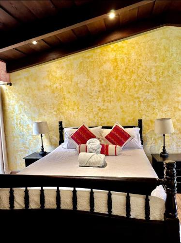 Deluxe Family Room image 10