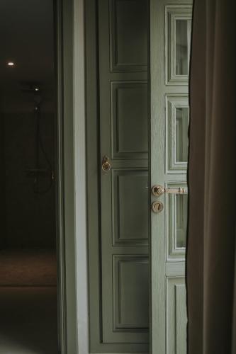 Standard Double Room image 1
