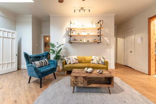 New Gathering Place on Columbus in Waco, USA