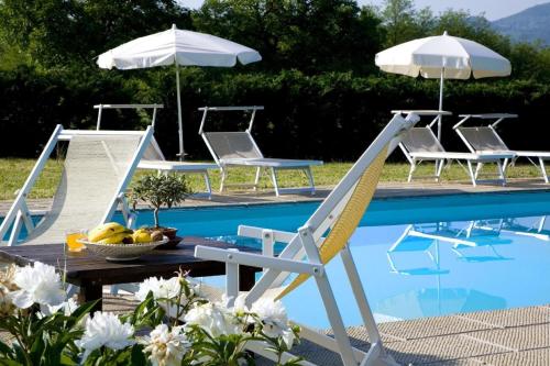  Elegantes Landhaus mit Cottage und Pool, ideal für einen ruhigen Urlaub in den Hügeln der Toskana in Poppi