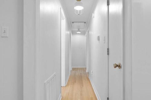 The Azalea House The Azalea House