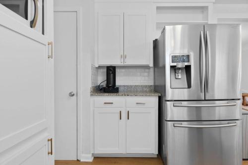 The Azalea House The Azalea House