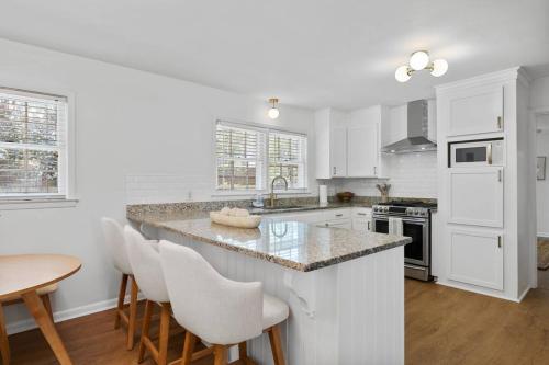 The Azalea House The Azalea House