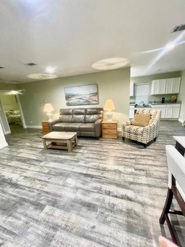 Ocean Springs Cottage 2 Bedroom 2 Bath in Ocean Springs (Mississippi)