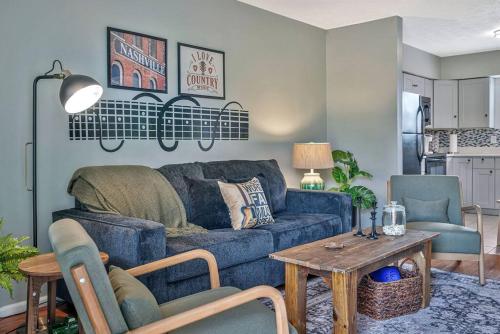 East Nash Local Dining Bars - Sleeps 6 in Nashville, USA