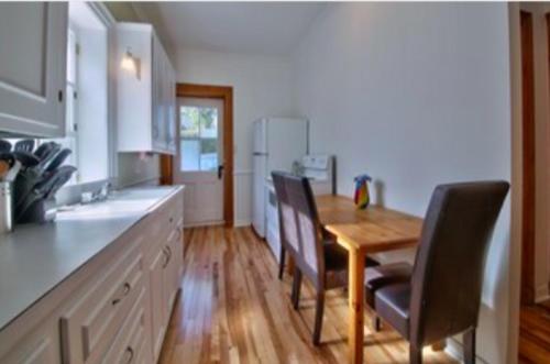 Three-Bedroom Apartment image 1