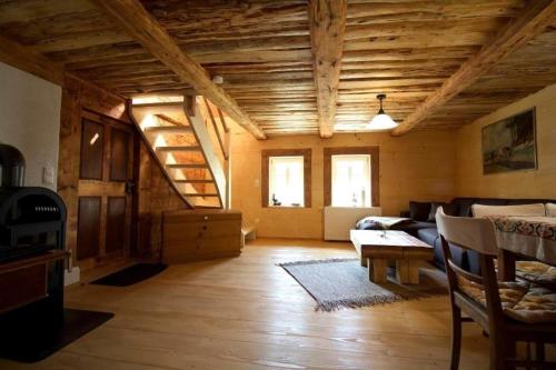 Ferienwohnung in Klingenthal mit Terrasse, Grill und Garten, Клингенталь (фото 9)