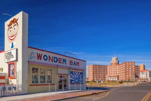 Berkeley Oceanfront Hotel - image 6