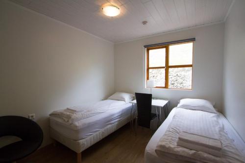 Malarhorn Guesthouse Malarhorn Guesthouse is perfectly located for both business and leisure guests in Drangsnes. The property features a wide range of facilities to make your stay a pleasant experience. Take advantage of