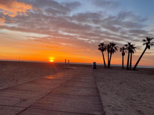 Excelente ático con gran terraza y barbacoa en Canet d'en Berenguer, Валенсия (фото 6)