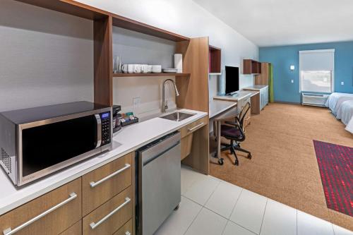 Home2 Suites By Hilton Weatherford in Weatherford, USA