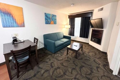 MainStay Suites Madison Airport