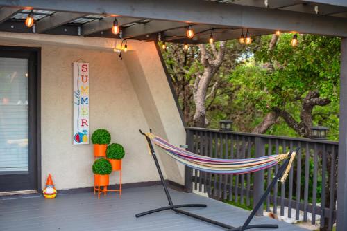 Breathtaking Roof Pool Views, Gameroom, Firepit in San Antonio, USA