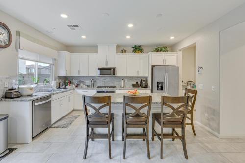 Spacious Las Vegas Home with Patio, 17 Mi to Strip!, Las Vegas (photo 7)
