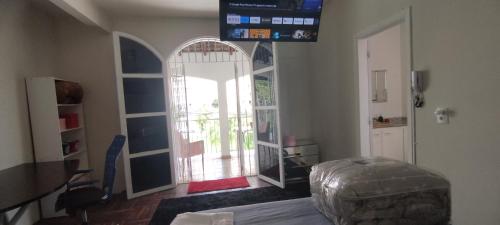 Suíte luxo com sacada mobiliada Q2