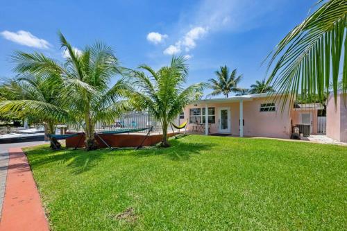 Tropical Paradise, fishing deck, Pool Ocean access in Fort Lauderdale, USA