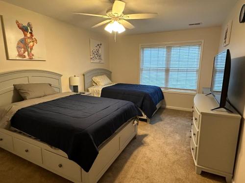 Niagara Shoreline Villa 1 in Tonawanda, USA